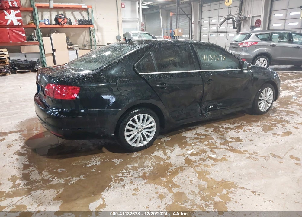 2014 VOLKSWAGEN JETTA 2.0L TDI VIN: 3VWLL7AJXEM331058
