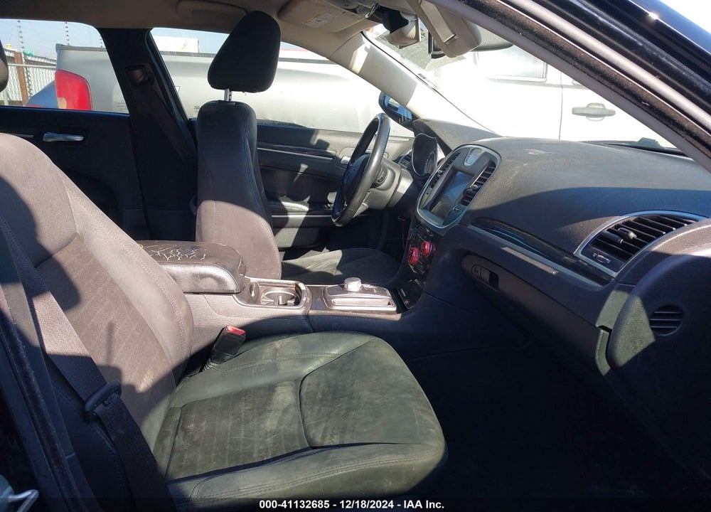 2021 CHRYSLER 300 TOURING VIN: 2C3CCAAGXMH538118