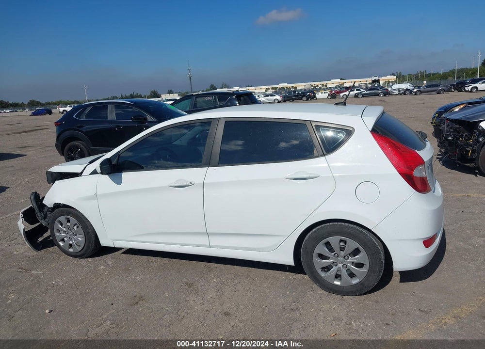2017 HYUNDAI ACCENT VIN: KMHCT5AE0HU305073