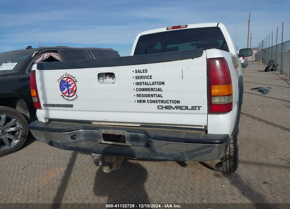 2002 CHEVROLET SILVERADO 2500HD LS VIN: 1GCHC29UX2E263257