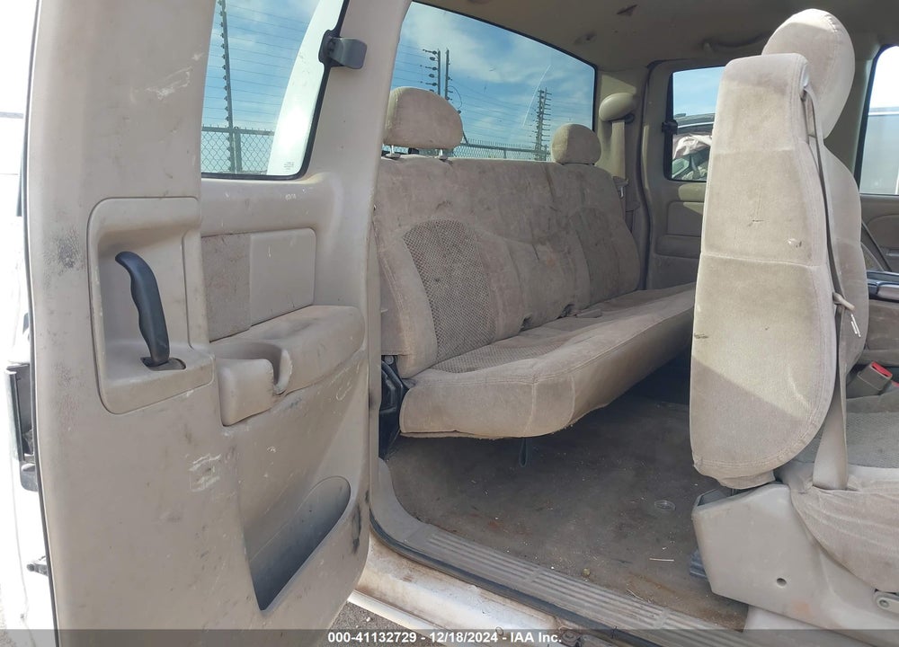 2002 CHEVROLET SILVERADO 2500HD LS VIN: 1GCHC29UX2E263257