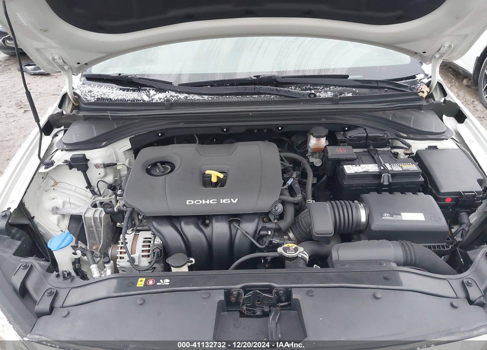 2017 HYUNDAI ELANTRA VIN: KMHD84LF0HU195244