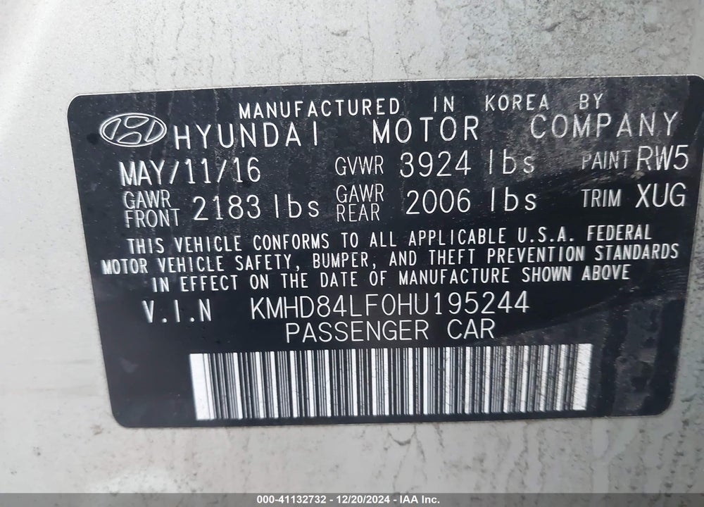 2017 HYUNDAI ELANTRA VIN: KMHD84LF0HU195244