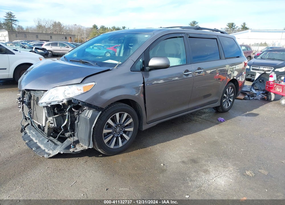 2019 TOYOTA SIENNA XLE PREMIUM 7 PASSENGER VIN: 5TDDZ3DC8KS211637