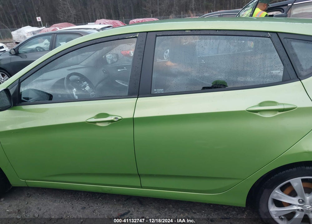 2013 HYUNDAI ACCENT SE VIN: KMHCU5AE5DU104938