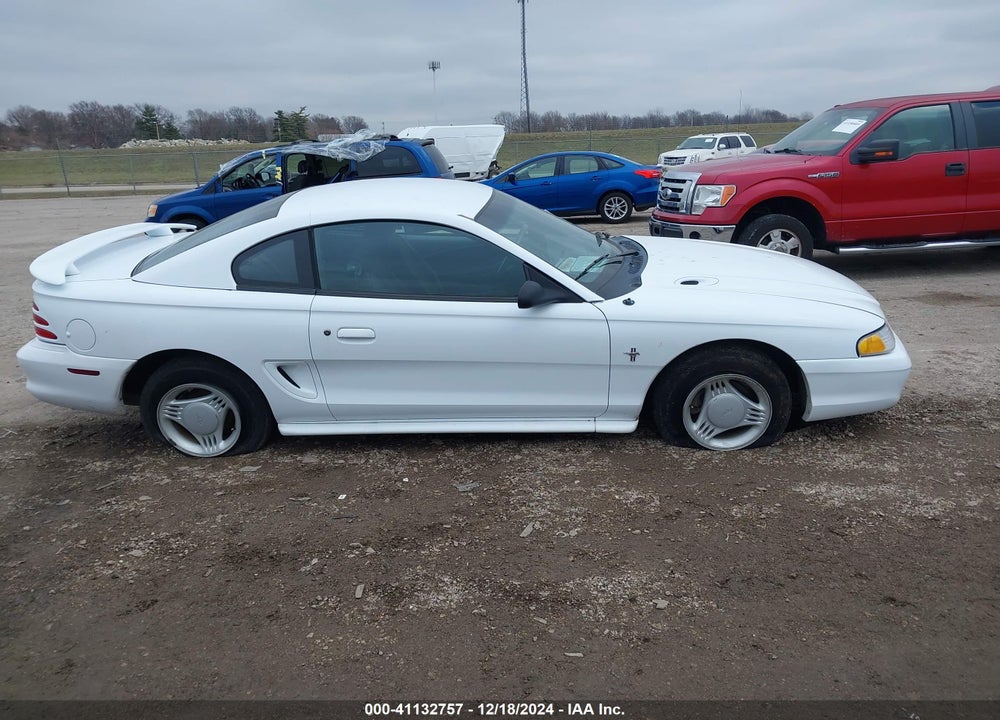 1994 FORD MUSTANG VIN: 1FALP4040RF105768