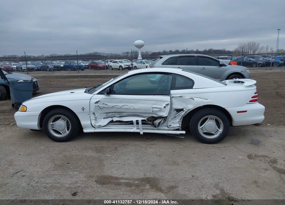 1994 FORD MUSTANG VIN: 1FALP4040RF105768