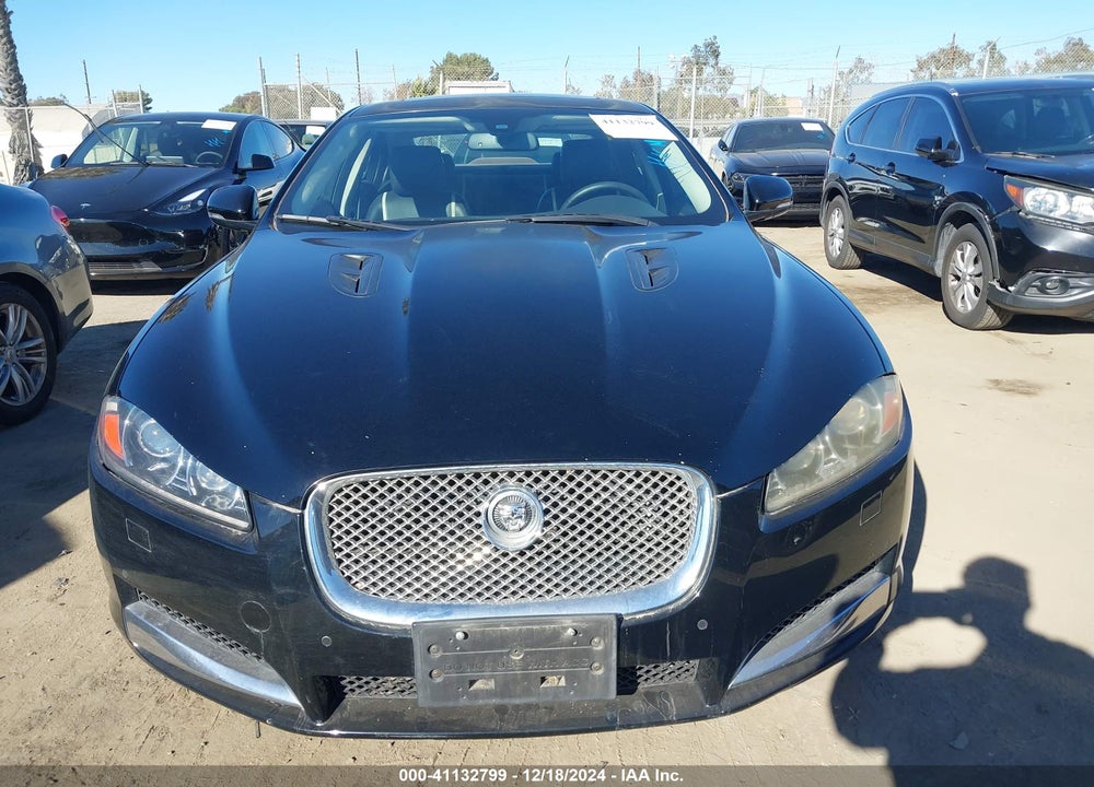 2012 JAGUAR XF VIN: SAJWA0HE8CMS54125