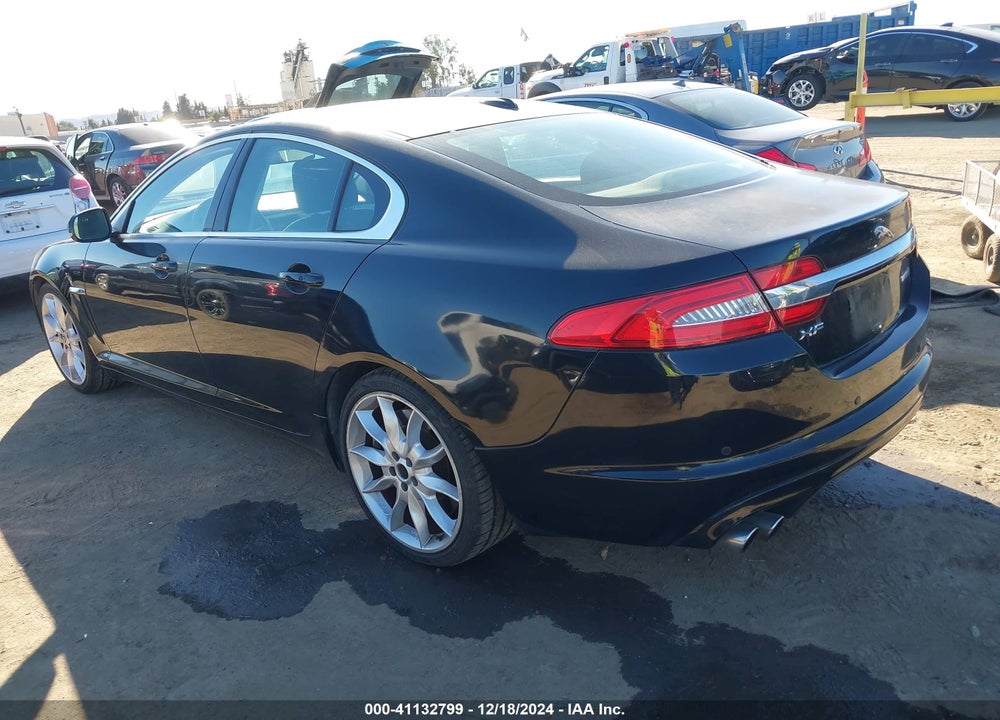 2012 JAGUAR XF VIN: SAJWA0HE8CMS54125