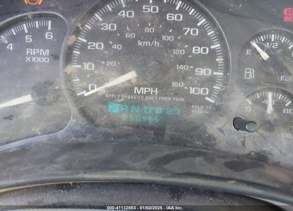 2002 CHEVROLET SILVERADO 1500 LS VIN: 2GCEC19V221270579
