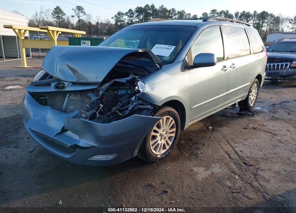 2009 TOYOTA SIENNA XLE VIN: 5TDBK22C79S027096