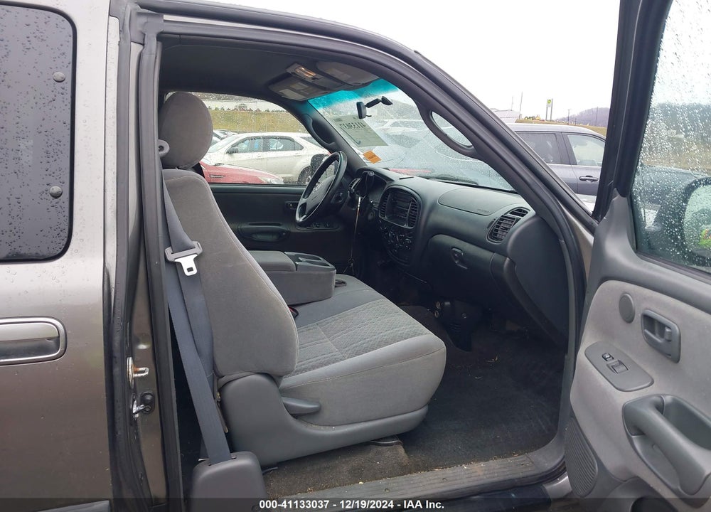 2006 TOYOTA TUNDRA SR5 V8 VIN: 5TBBT44166S475192