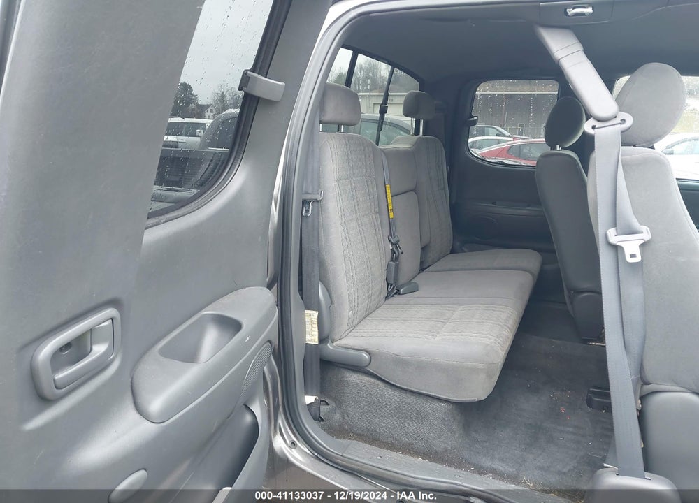 2006 TOYOTA TUNDRA SR5 V8 VIN: 5TBBT44166S475192