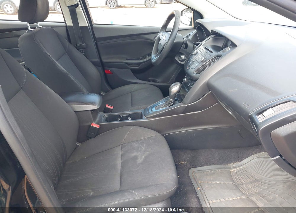 2017 FORD FOCUS SE VIN: 1FADP3F20HL262267