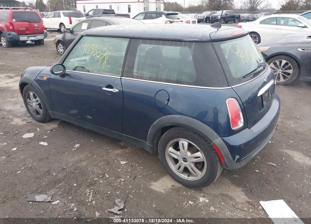 2006 MINI COOPER VIN: WMWRC33516TJ76406