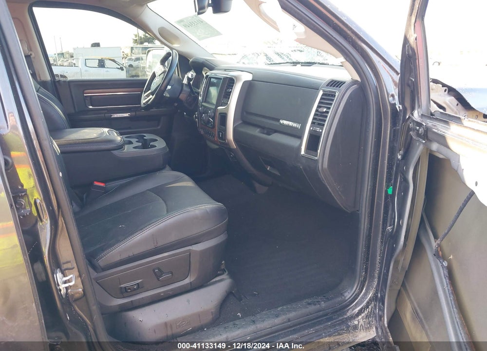 2018 RAM 2500 LAIE  4X4 8' BOX VIN: 3C6UR5KL2JG288703