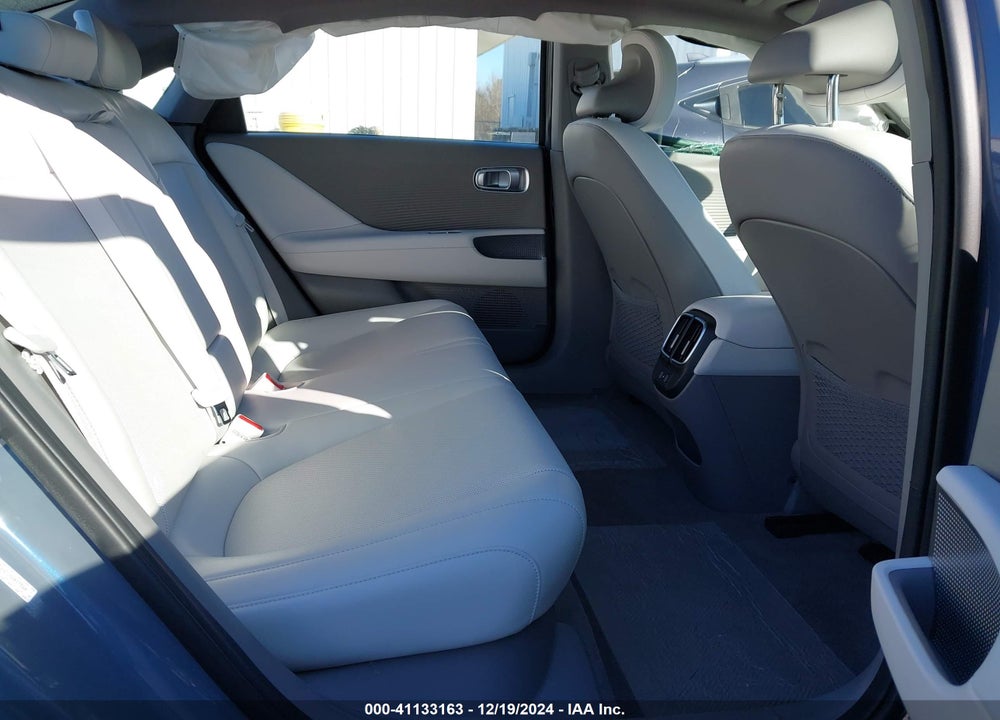 2023 HYUNDAI IONIQ 6 SEL VIN: KMHM34AC1PA037860
