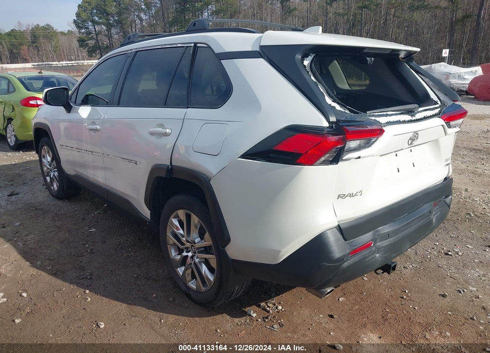 2021 TOYOTA RAV4 XLE PREMIUM VIN: 2T3A1RFV0MW161118