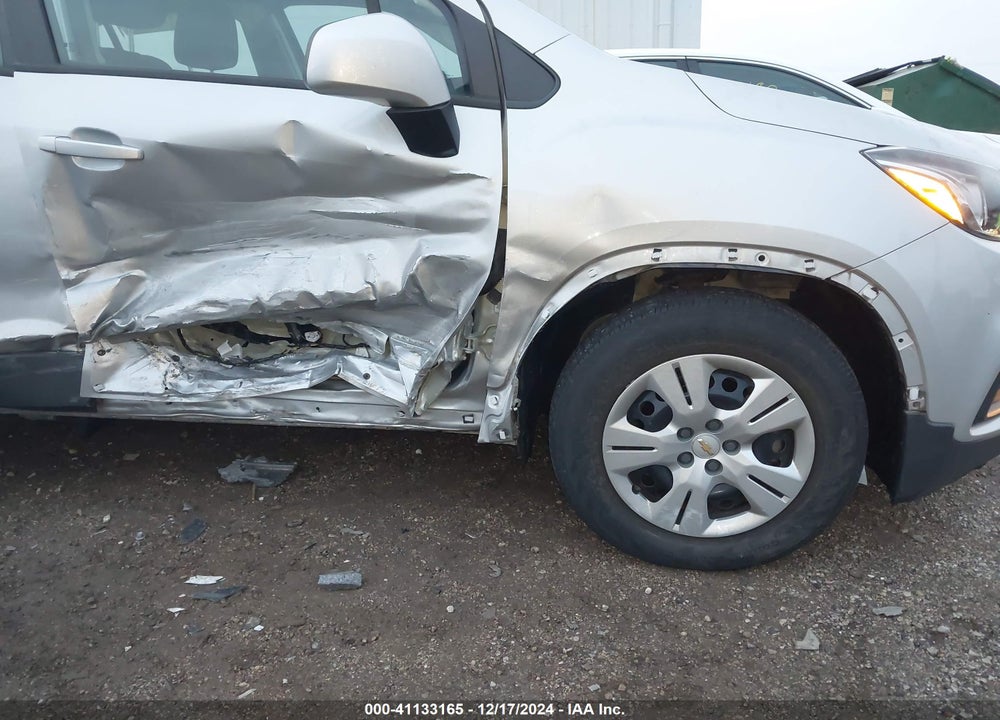 2018 CHEVROLET TRAX LS VIN: 3GNCJKSB7JL376145