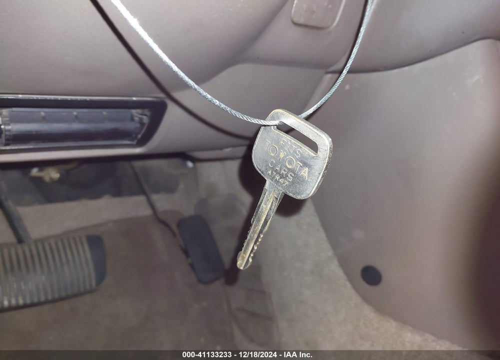1996 TOYOTA CAMRY DX/LE/XLE VIN: JT2BG12K2T0373580