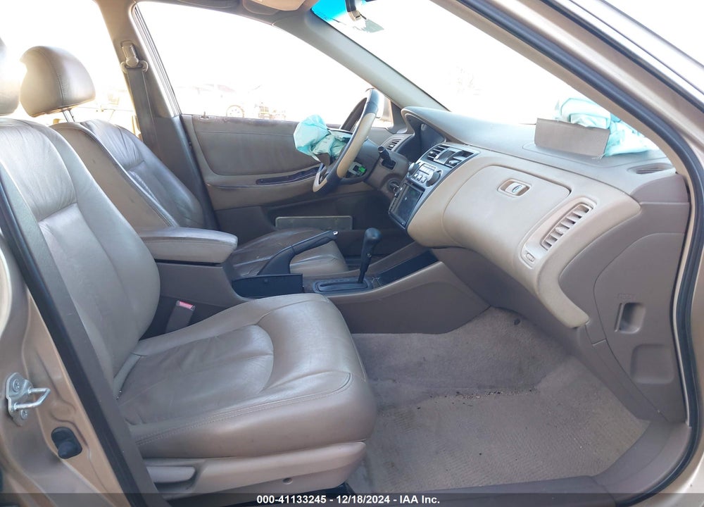 2000 HONDA ACCORD 2.3 SE VIN: JHMCG5671YC013567