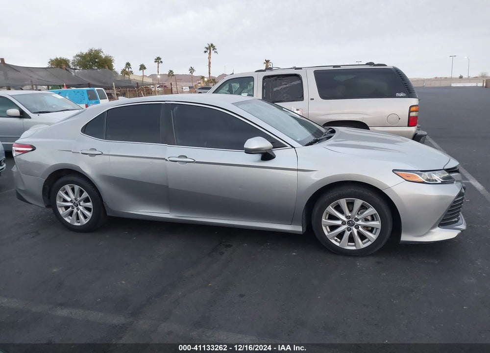 2019 TOYOTA CAMRY LE VIN: 4T1B11HK8KU219653