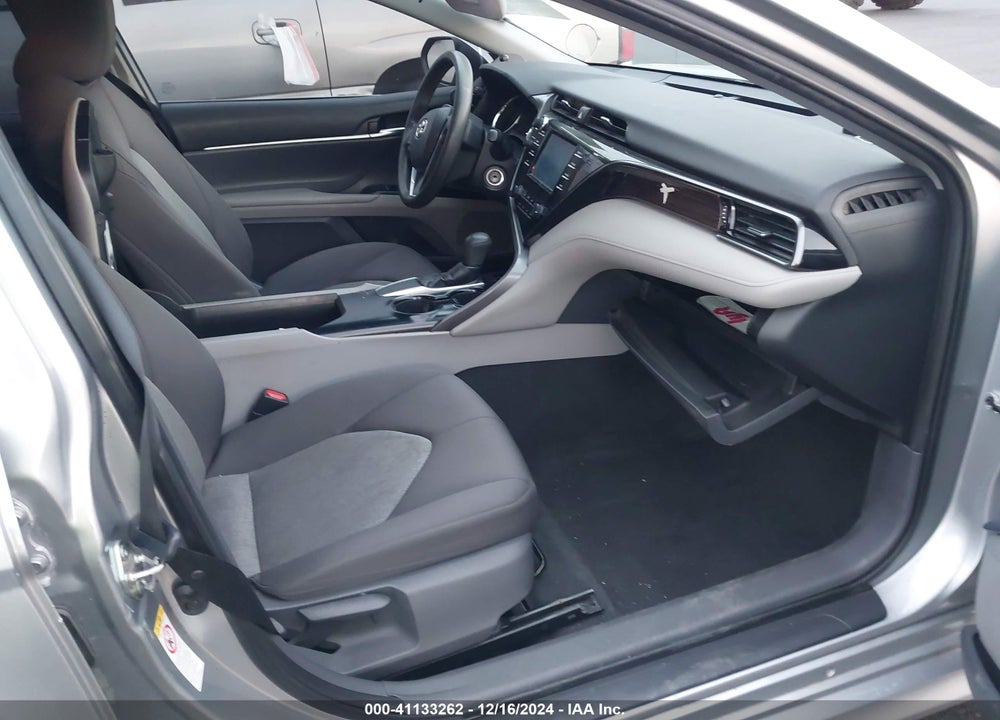 2019 TOYOTA CAMRY LE VIN: 4T1B11HK8KU219653