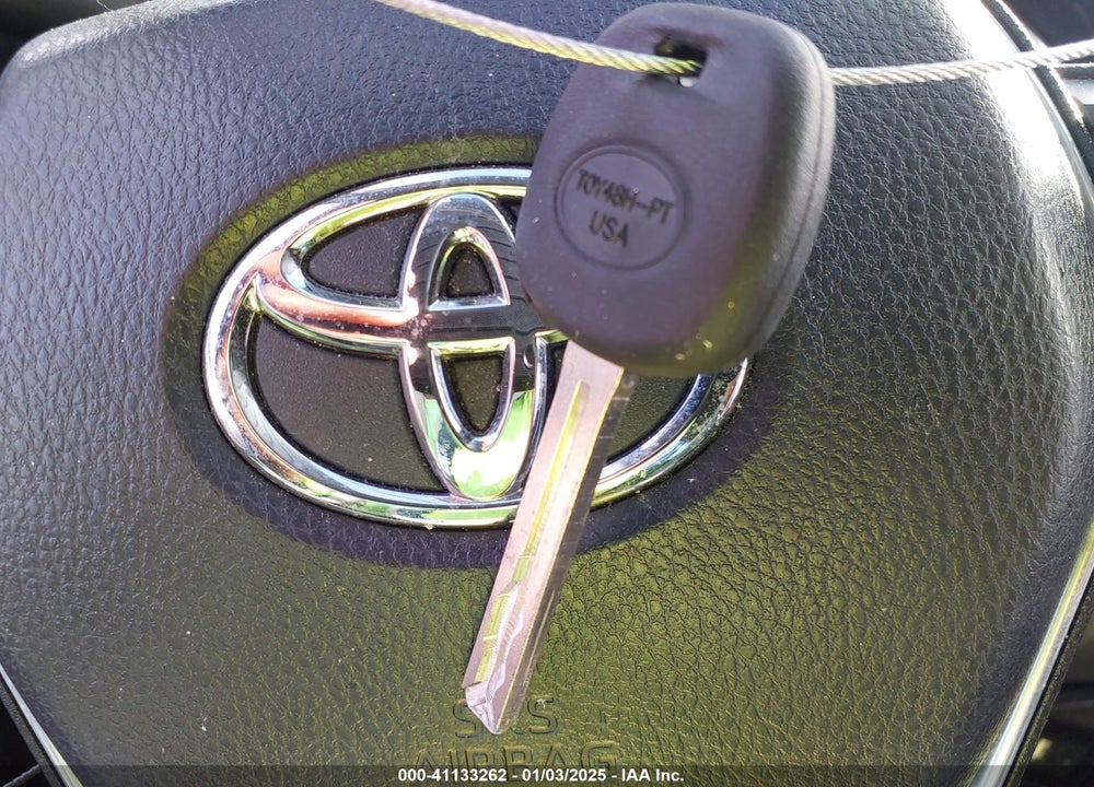 2019 TOYOTA CAMRY LE VIN: 4T1B11HK8KU219653