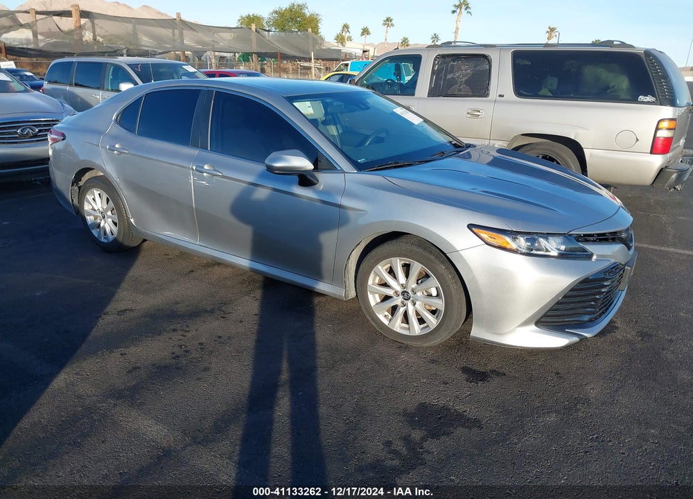 2019 TOYOTA CAMRY LE VIN: 4T1B11HK8KU219653