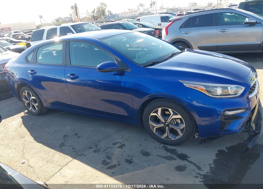 2019 KIA FORTE LXS VIN: 3KPF24AD2KE109261