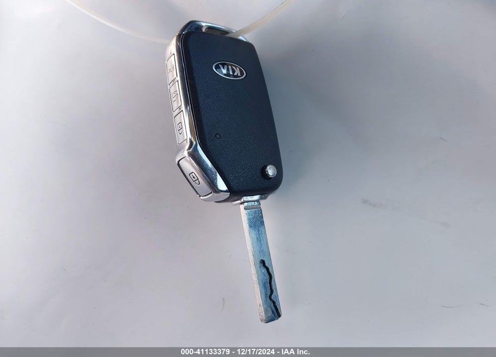 2019 KIA FORTE LXS VIN: 3KPF24AD2KE109261