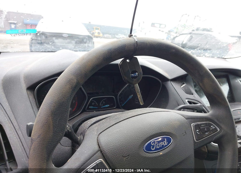 2018 FORD FOCUS VIN: 1FADP3H28JL297898