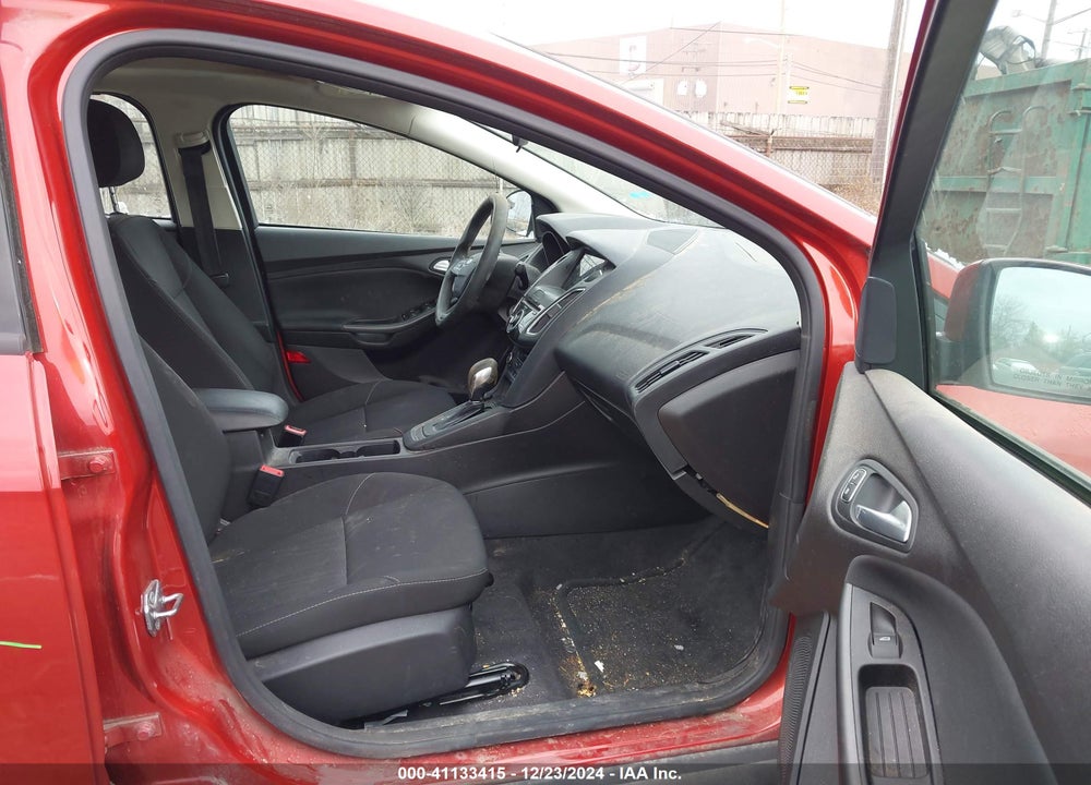 2018 FORD FOCUS VIN: 1FADP3H28JL297898