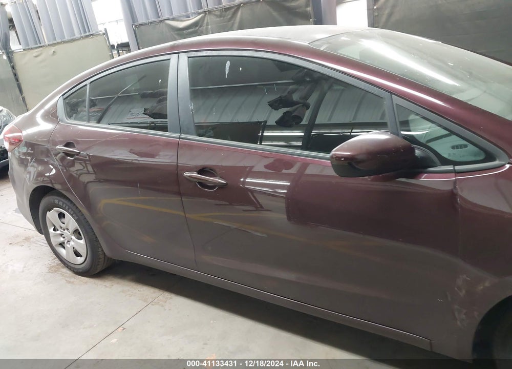 2018 KIA FORTE LX VIN: 3KPFK4A76JE180875