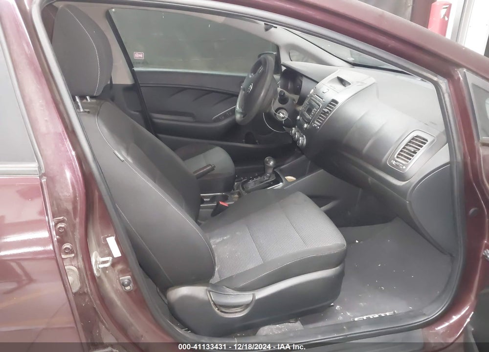 2018 KIA FORTE LX VIN: 3KPFK4A76JE180875