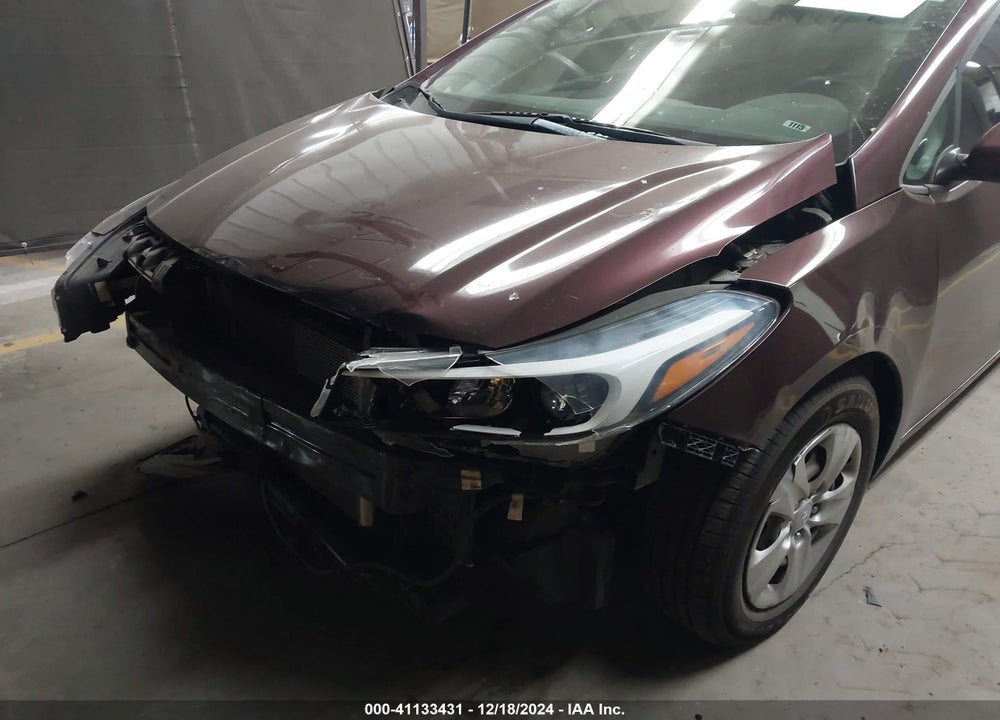 2018 KIA FORTE LX VIN: 3KPFK4A76JE180875