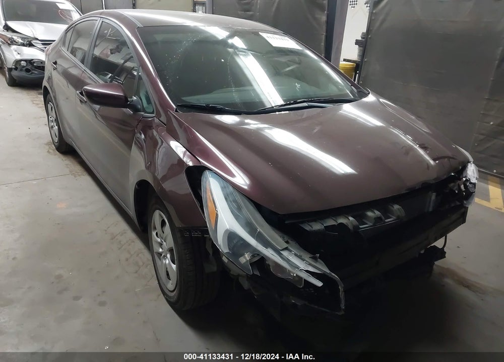 2018 KIA FORTE LX VIN: 3KPFK4A76JE180875
