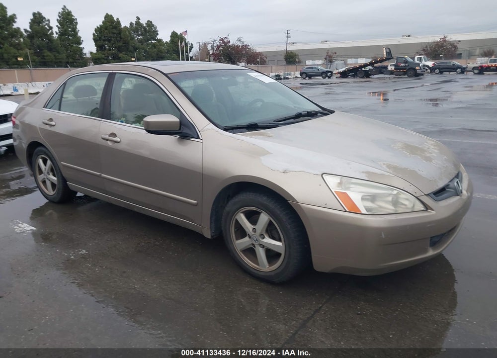 2005 HONDA ACCORD 2.4 EX VIN: JHMCM56735C005068