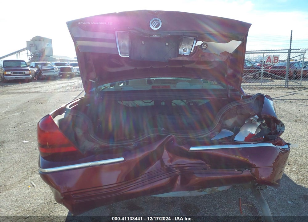 2008 MERCURY GRAND MARQUIS VIN: 2MEFM75V68X663841