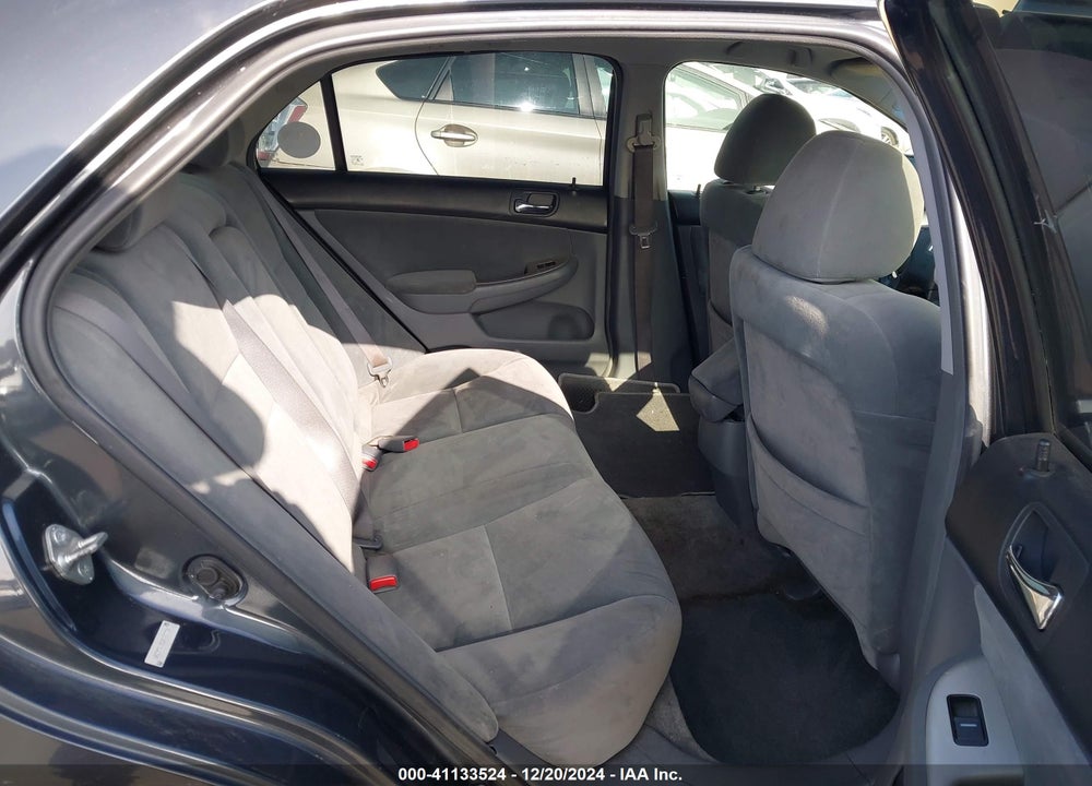 2005 HONDA ACCORD 2.4 EX VIN: 1HGCM56755A183739