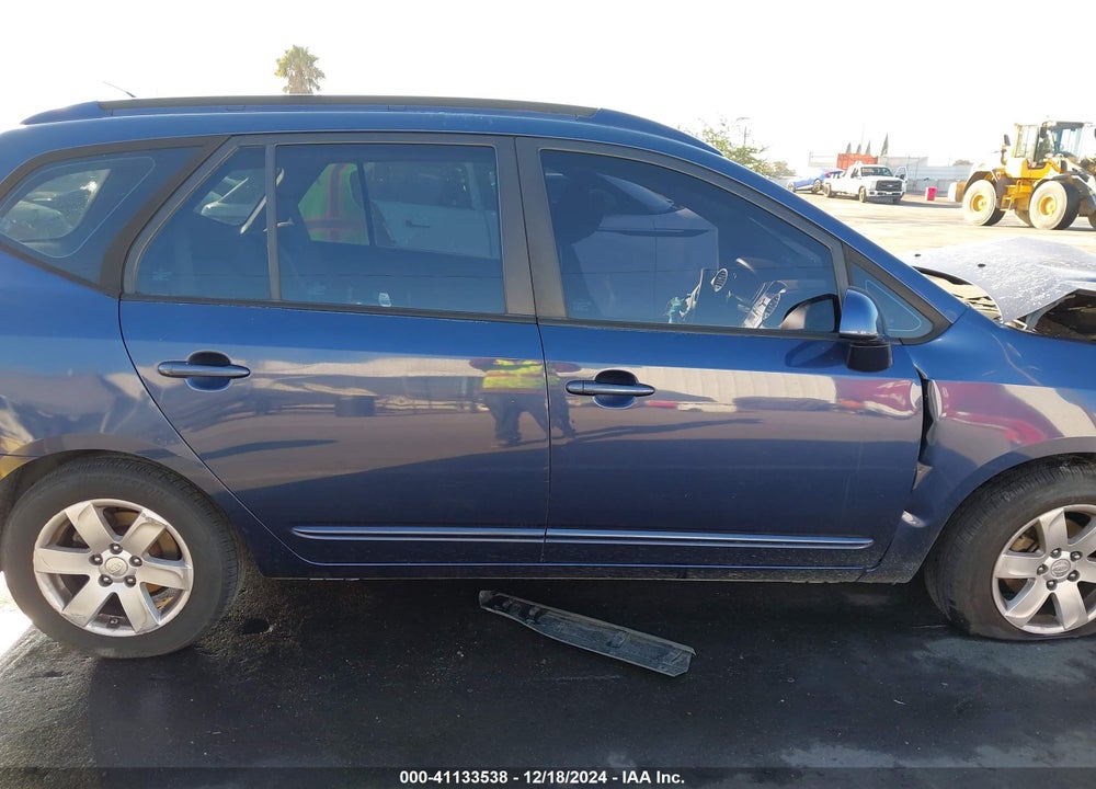 2007 KIA RONDO LX V6 VIN: KNAFG526677118640