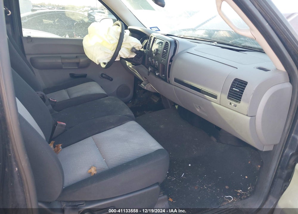 2007 CHEVROLET SILVERADO VIN: 1GCEC14C57Z583081