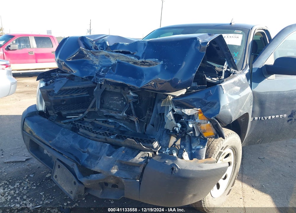 2007 CHEVROLET SILVERADO VIN: 1GCEC14C57Z583081