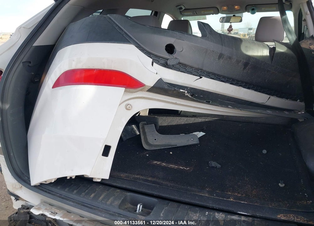 2016 HYUNDAI TUCSON VIN: KM8J3CA2XGU043398