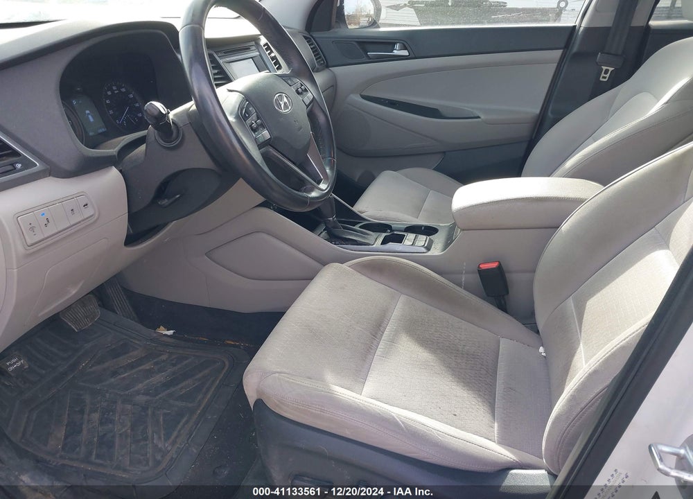 2016 HYUNDAI TUCSON VIN: KM8J3CA2XGU043398