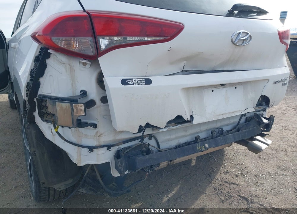 2016 HYUNDAI TUCSON VIN: KM8J3CA2XGU043398