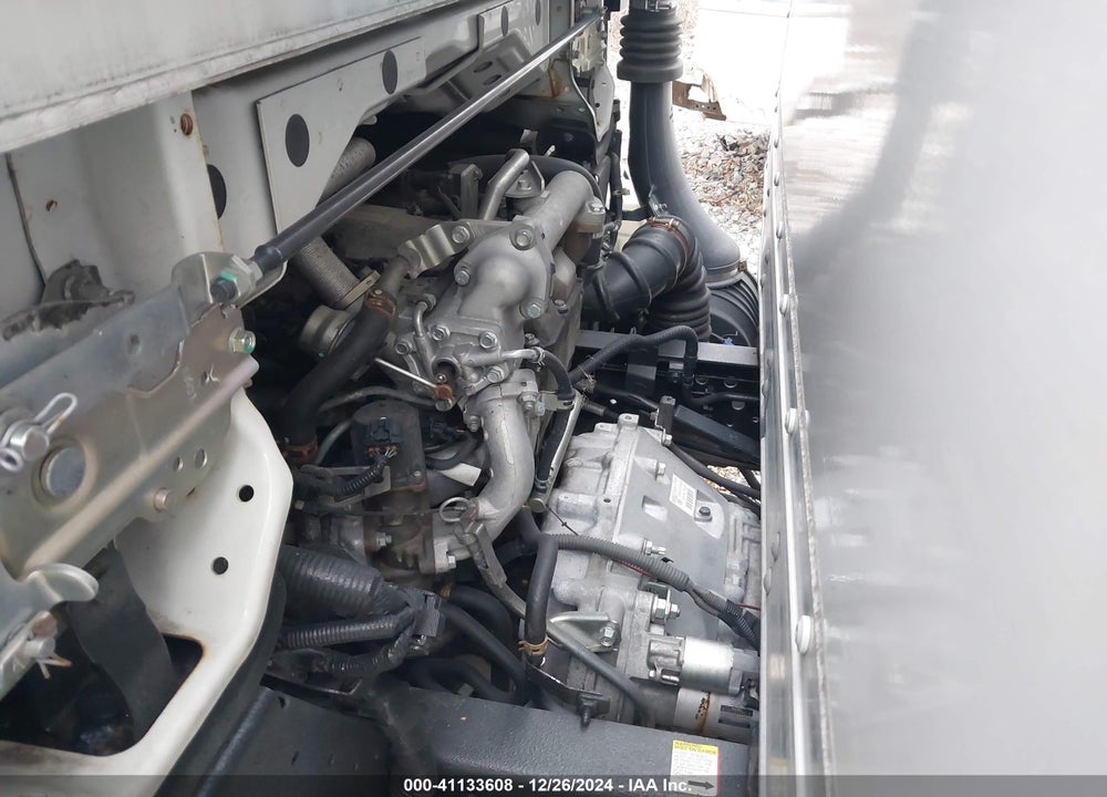 2016 CHEVROLET 3500HD LCF DIESEL VIN: JALBDW171G7F01641