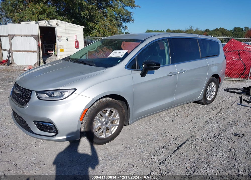 2024 CHRYSLER PACIFICA TOURING L VIN: 2C4RC1BG0RR125856