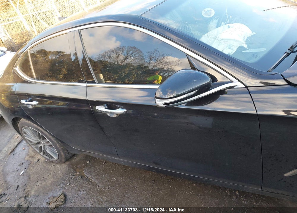 2019 GENESIS G70 VIN: KMTG64LA7KU027220