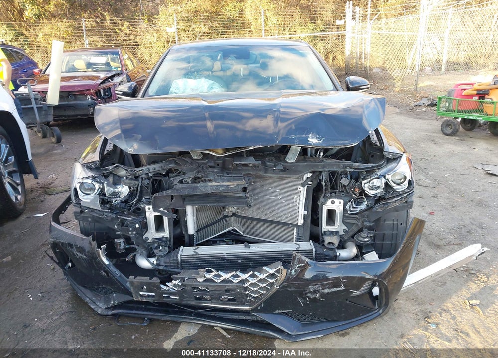 2019 GENESIS G70 VIN: KMTG64LA7KU027220